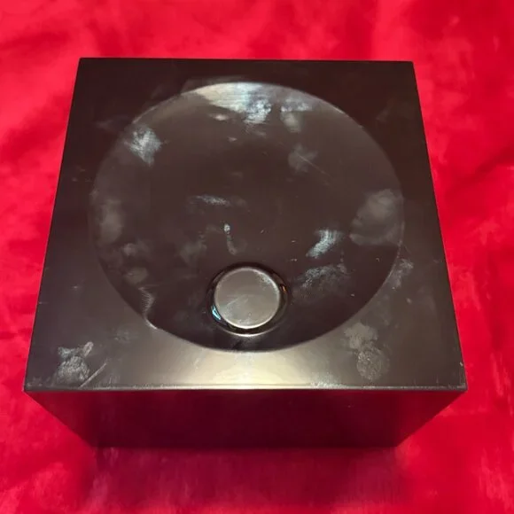 NIB Movado Edge Gold w/ Blue Leather Strap Womens's Quartz Watch 3680036 RARE - Picture 3 of 9